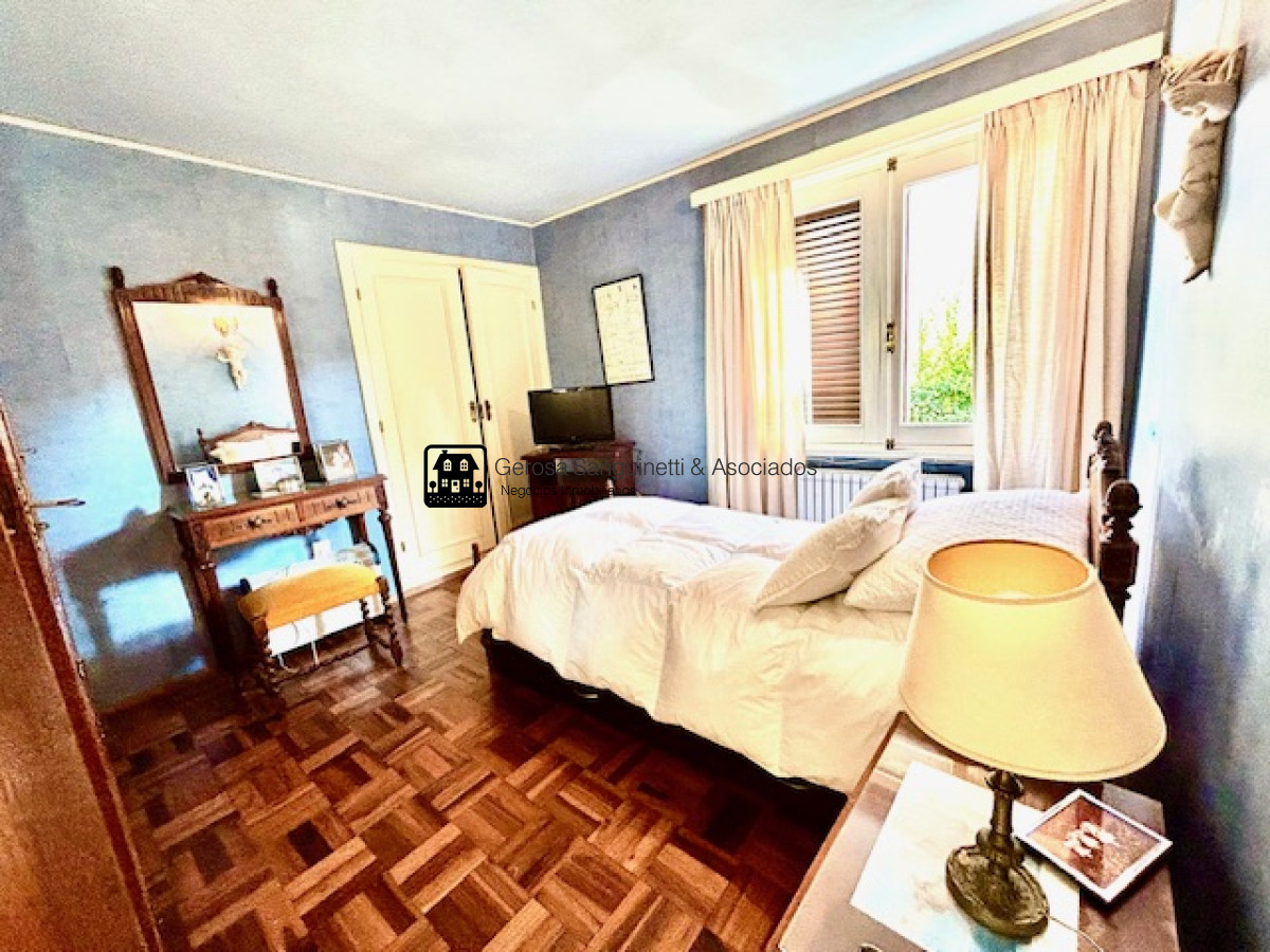 Casa ID.2672 - Casa en venta en la Mansa, excelente ubicación 