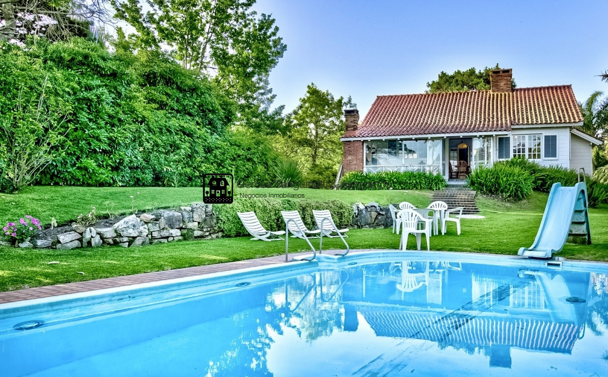 Casa ID.1331 - Muy linda casa en Pinares con piscina para 11 personas
