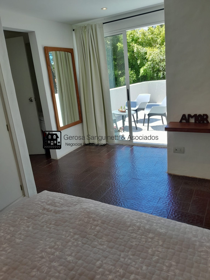 Casa ID.1020 - Casa en Pinares totalmente reciclada