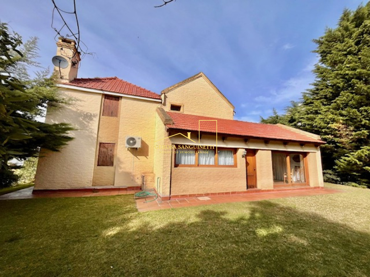 Casa ID.2657 - Muy linda casa a a metros del mar en Punta del Este 3 dormitorios
