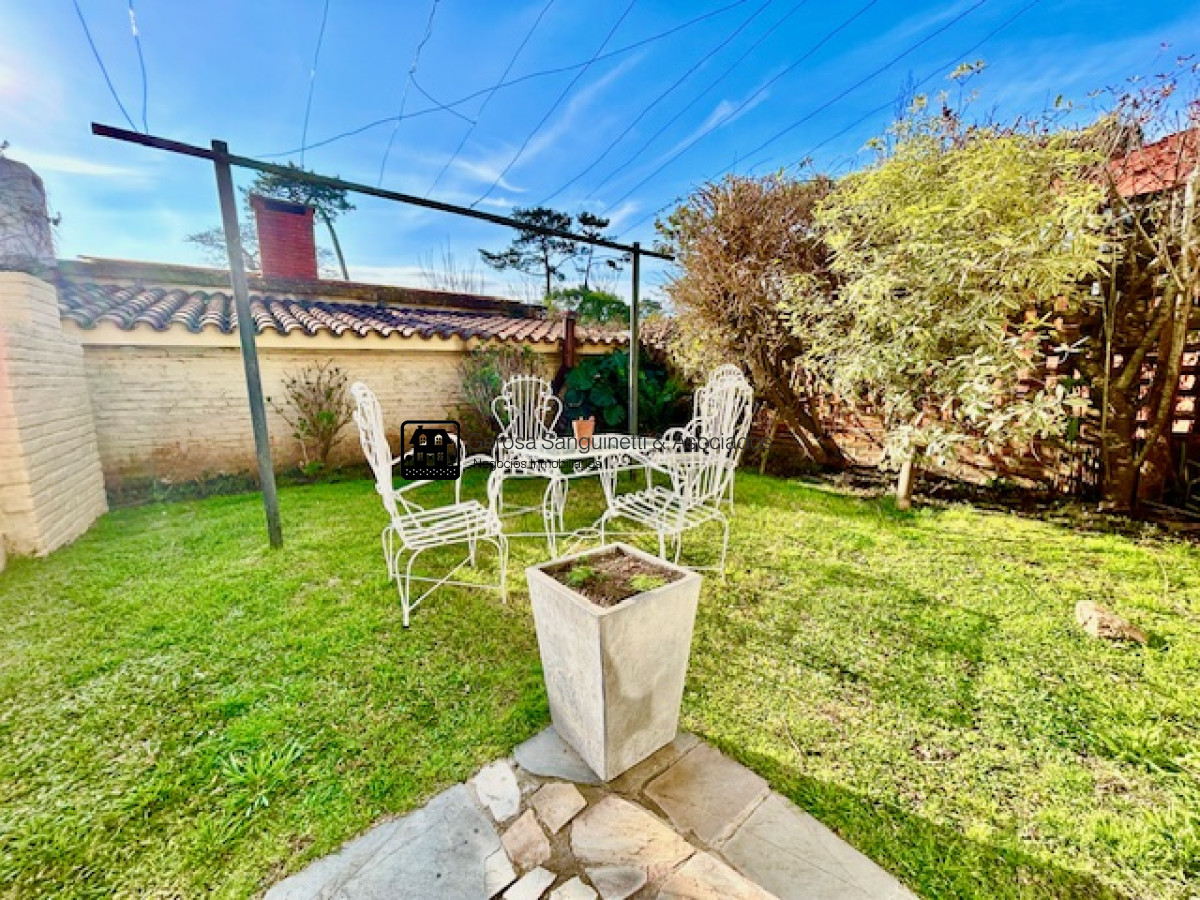 Casa ID.2672 - Casa en venta en la Mansa, excelente ubicación 