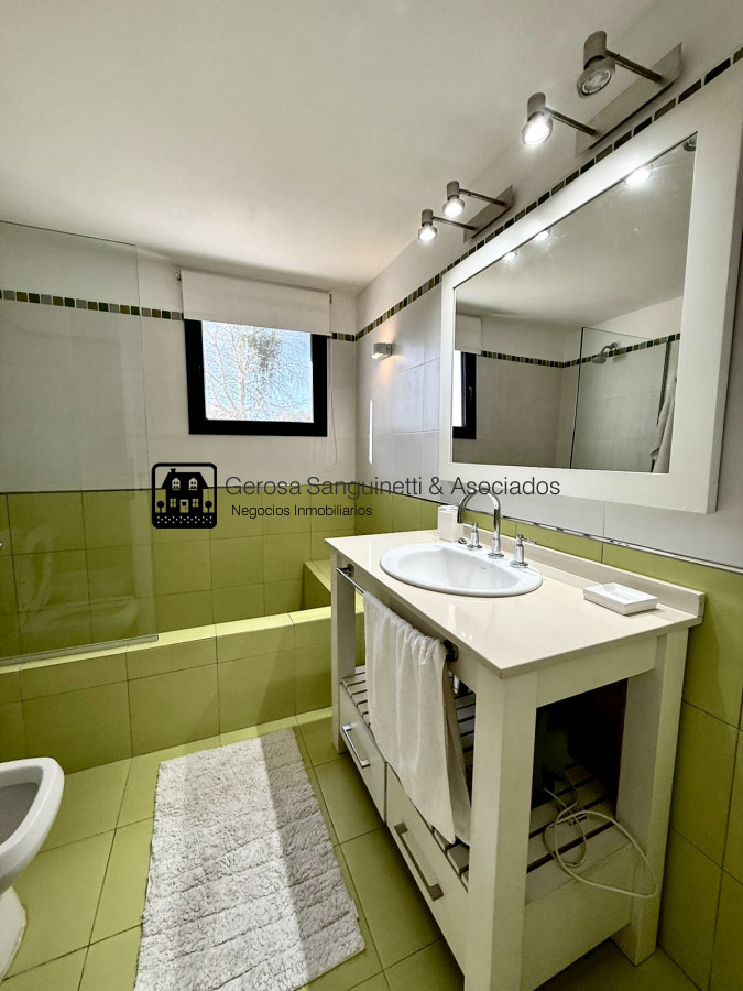 Casa ID.3123 - Espectacular casa en El Quijote