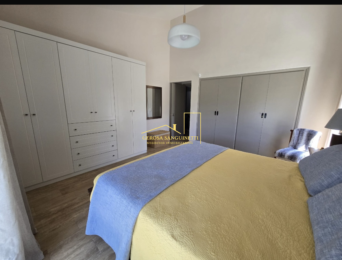 Casa ID.3187 - Casa de 4 dormitorios en Punta del Este en alquiler 