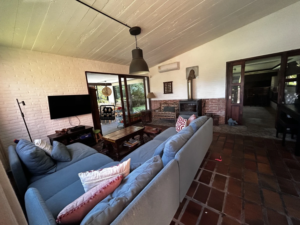 Casa ID.2743 - Casa en Pinares, muy buena ubicación  