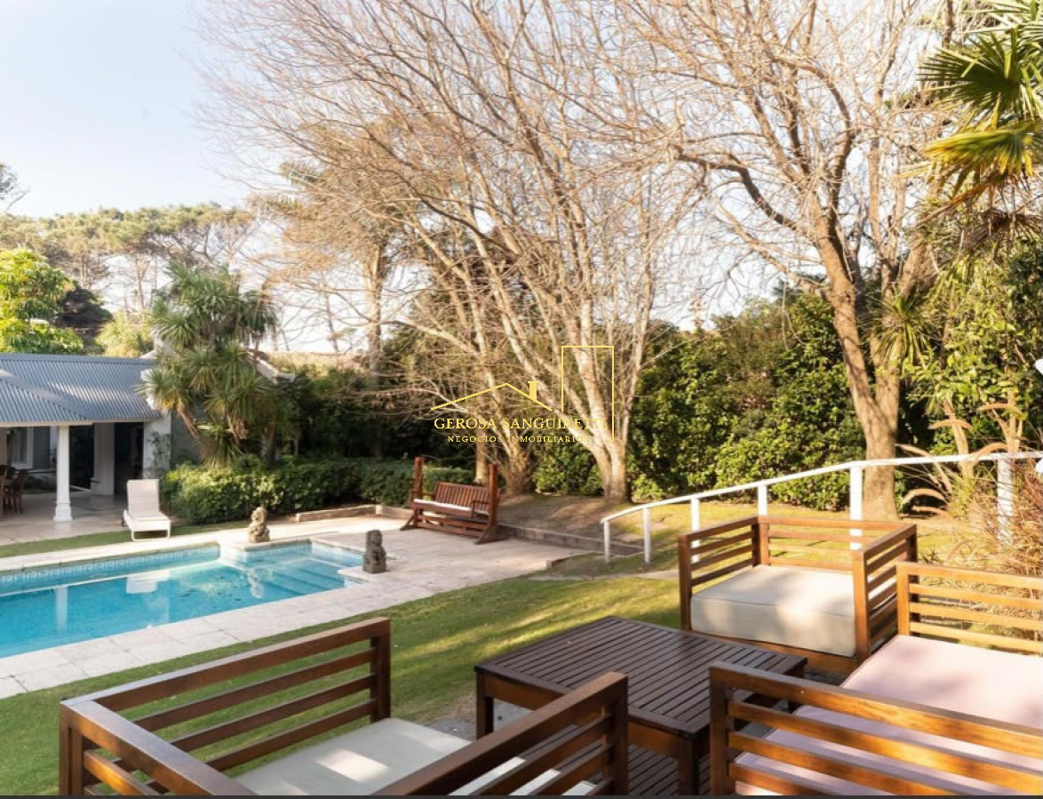 Casa ID.3752 - Espectacular casa en venta en Montoya 7 dormitorios