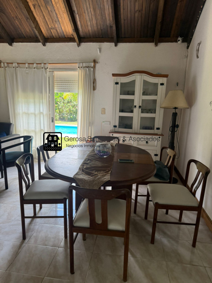 Casa ID.3398 - Casa de 2 dormitorios en alquiler en Jardines de Cordoba
