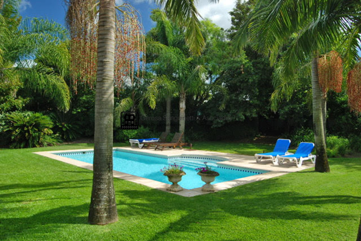 Casa ID.1590 - Espectacular casa, con todas las comodidades