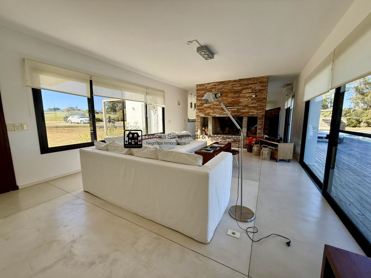 Casa ID.3123 - Espectacular casa en El Quijote