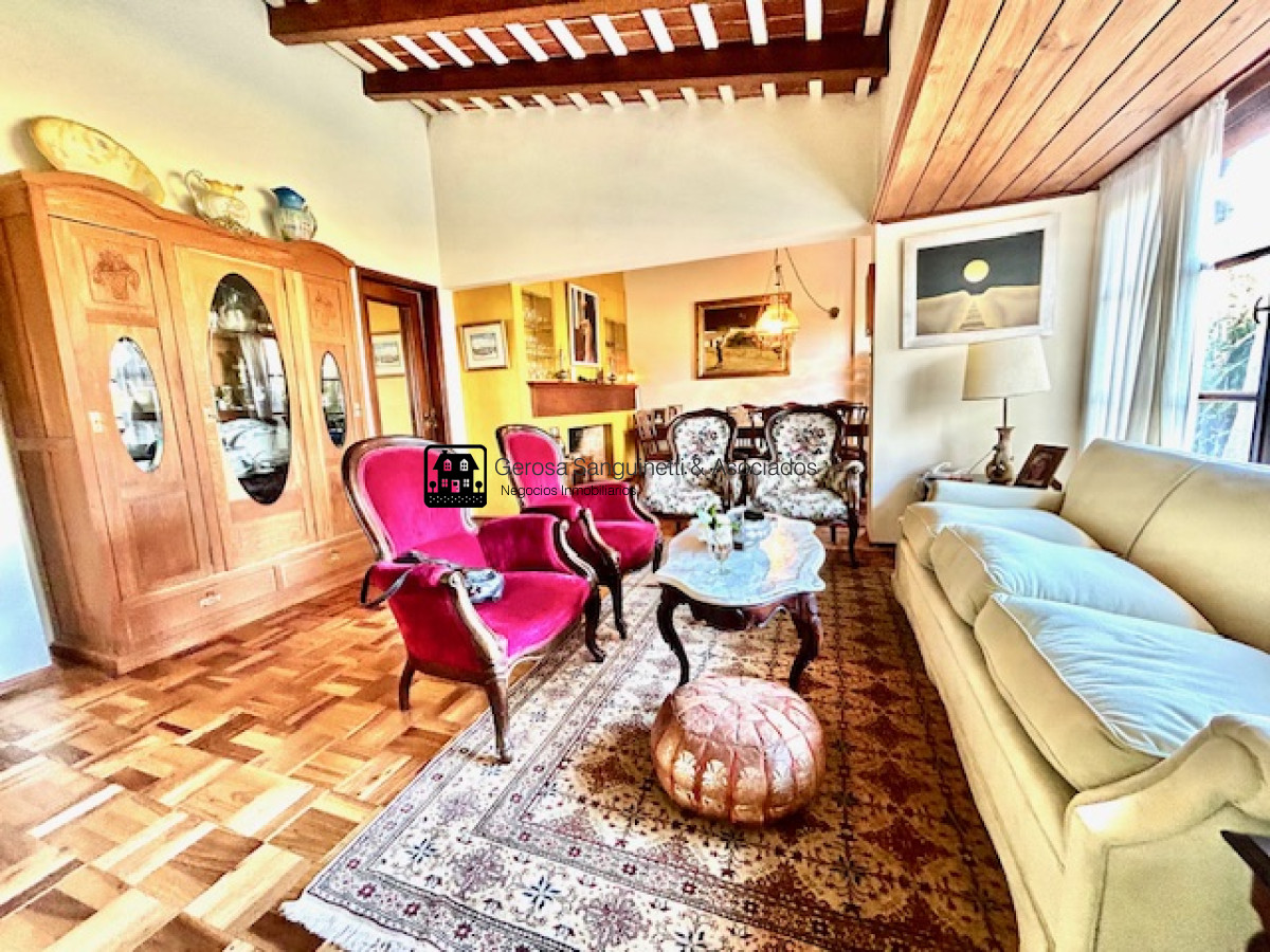 Casa ID.2672 - Casa en venta en la Mansa, excelente ubicación 