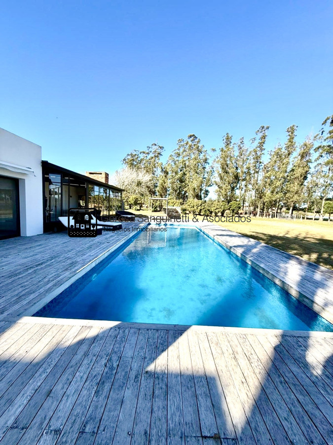 Casa ID.3123 - Espectacular casa en El Quijote