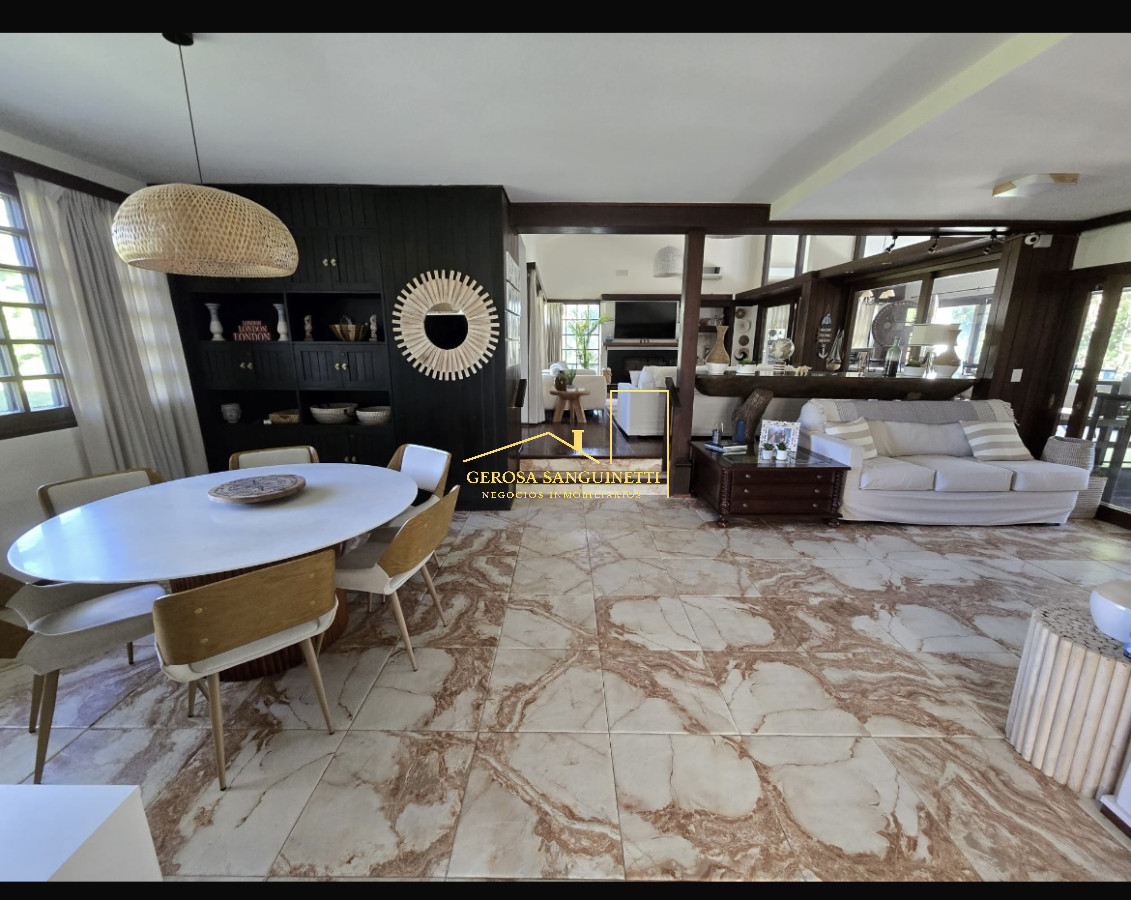 Casa ID.3187 - Casa de 4 dormitorios en Punta del Este en alquiler 