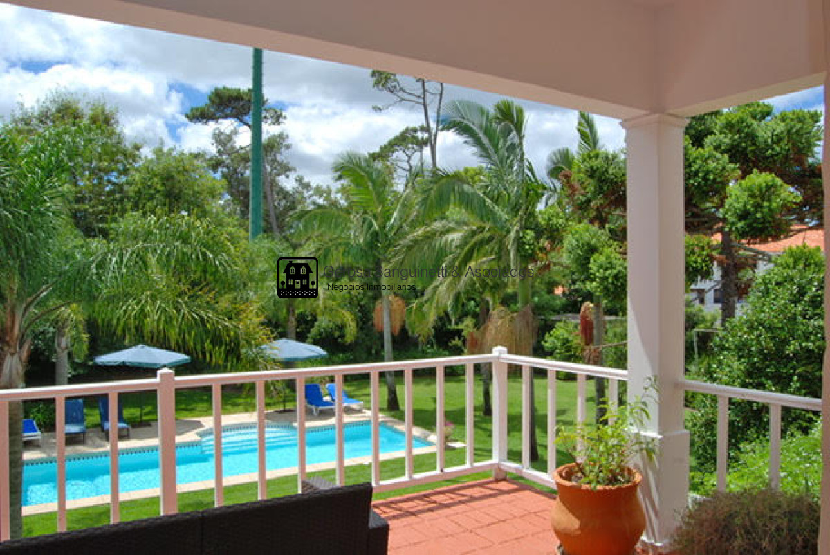Casa ID.1590 - Espectacular casa, con todas las comodidades