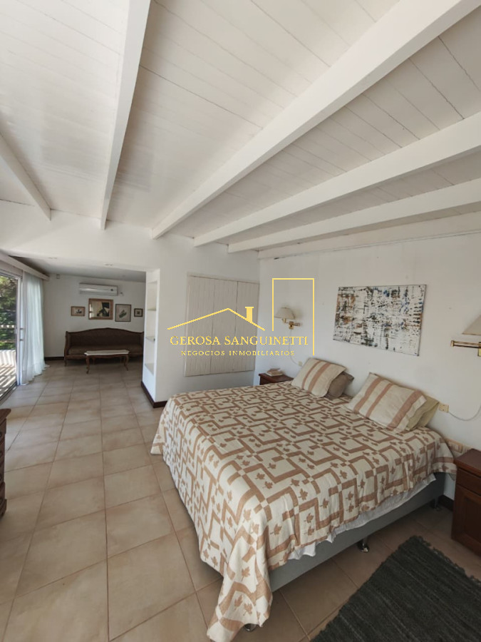 Casa ID.3368 - Casa de 5 dormitorios en Rincon del Indio en alquiler temporada