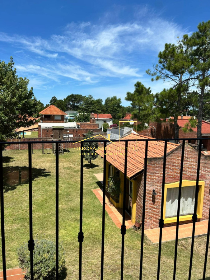 Casa ID.2124 - Casa en Pinares de 3 dormitorios en venta 