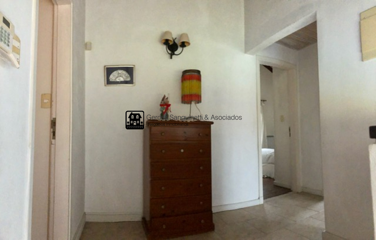 Casa ID.1561 - Amplia casa en la Brava a pasos de la playa con vista parcial al mar