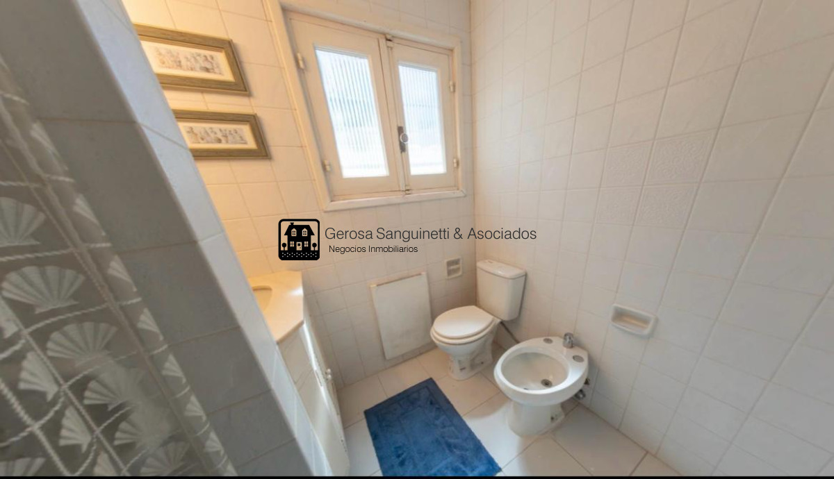 Casa ID.3310 - Casa de 4 dormitorios en alquiler en San Rafael 