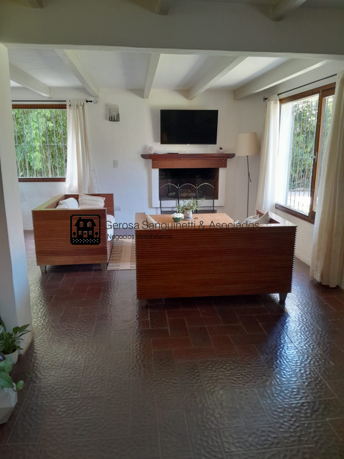 Casa ID.1020 - Casa en Pinares totalmente reciclada