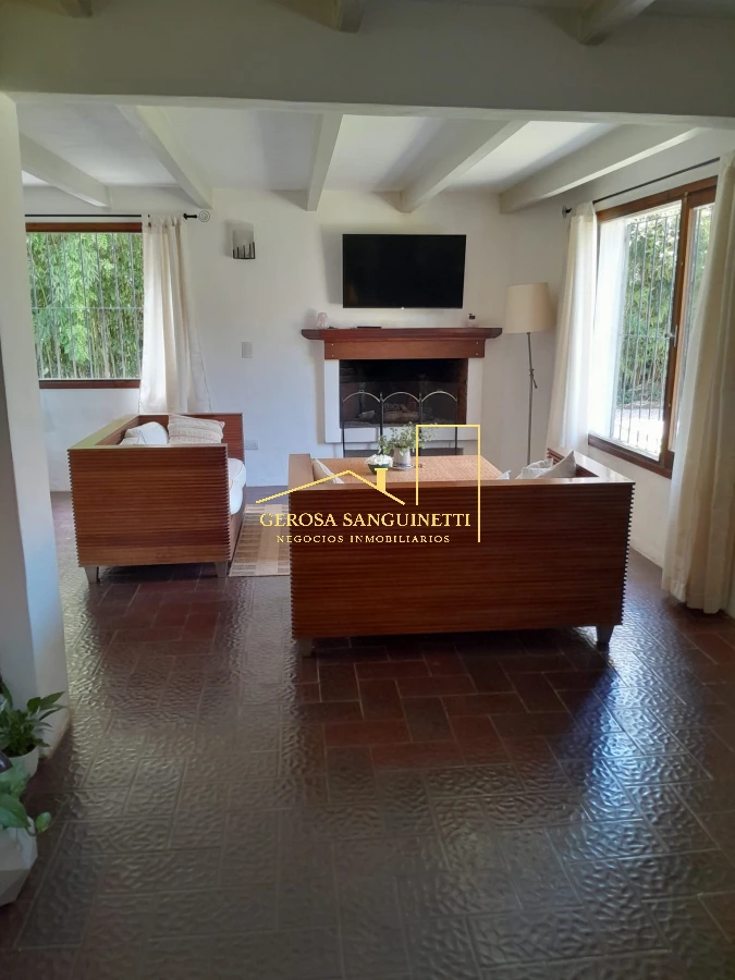 Casa ID.1020 - Casa en Pinares totalmente reciclada