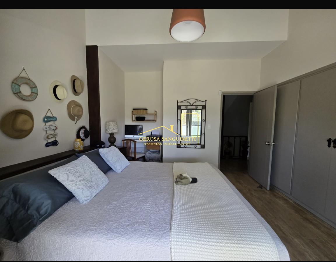 Casa ID.3187 - Casa de 4 dormitorios en Punta del Este en alquiler 