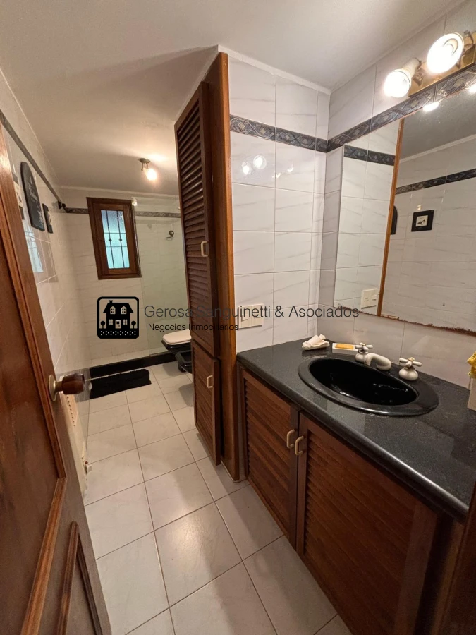 Casa ID.3198 - Casa de 6 dormitorios en San Rafael en alquiler