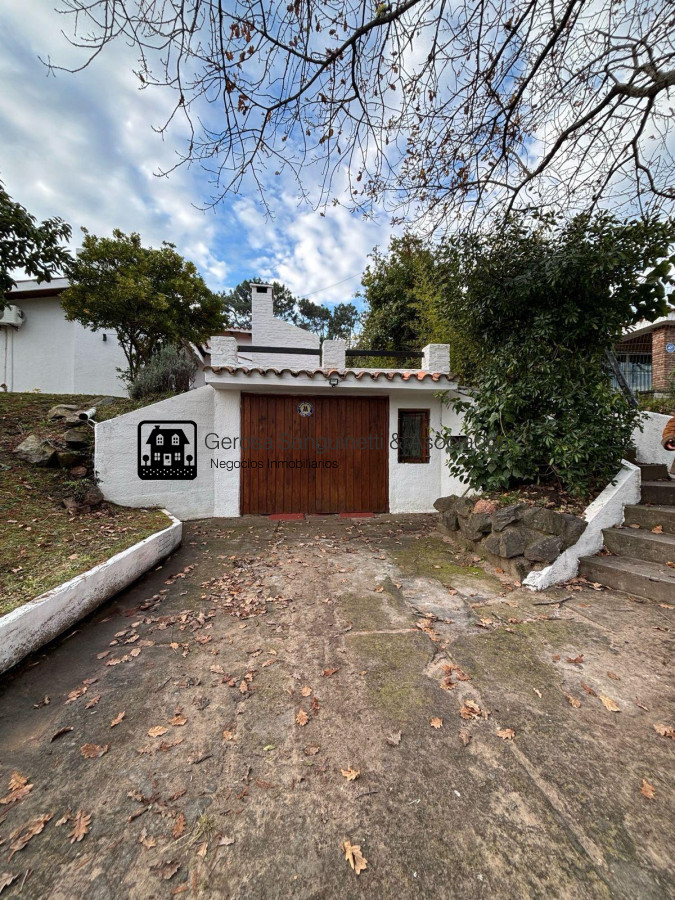 Casa ID.3257 - Casa en San Rafael de 4 dormitorios en alquiler