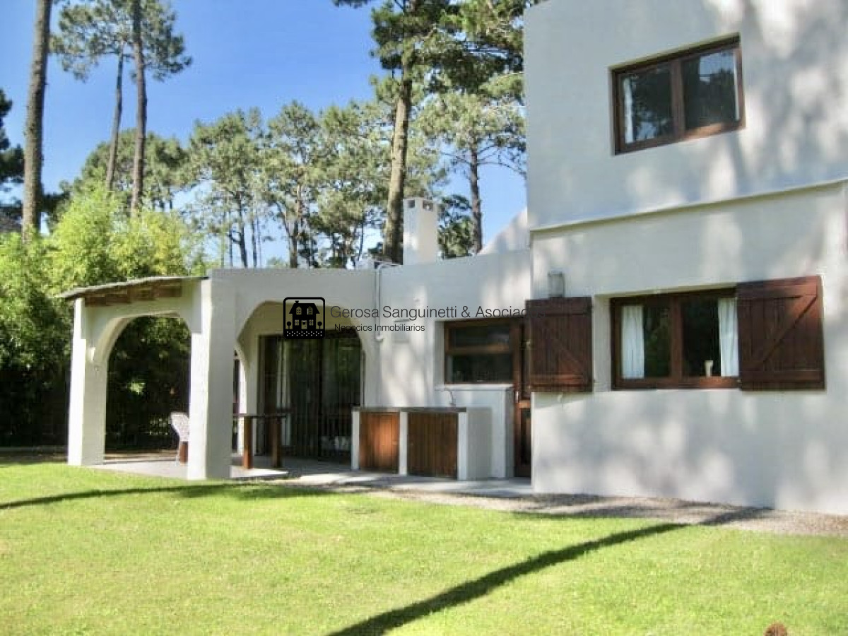 Casa ID.1020 - Casa en Pinares totalmente reciclada