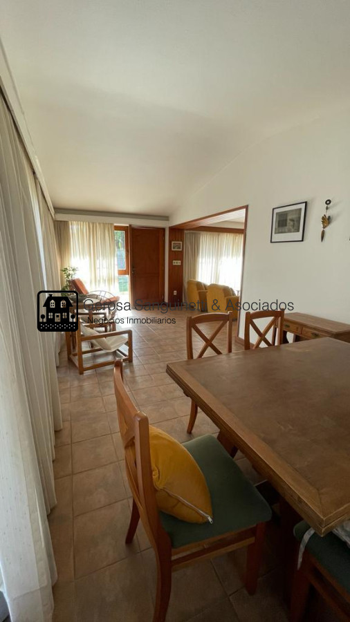 Casa ID.1901 - Muy linda casa, muy buena ubicación