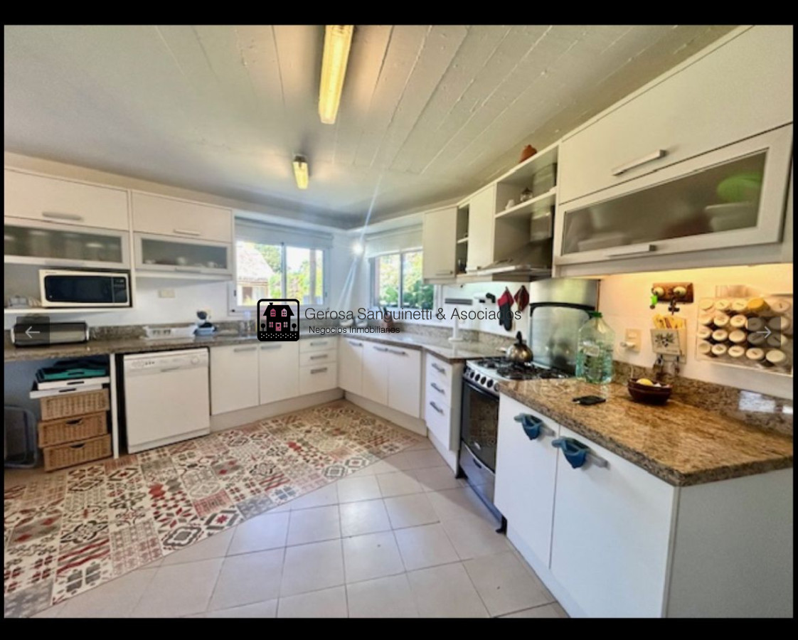 Casa ID.3316 - Muy linda casa de 4 dormitorios en alquiler en San Rafael 