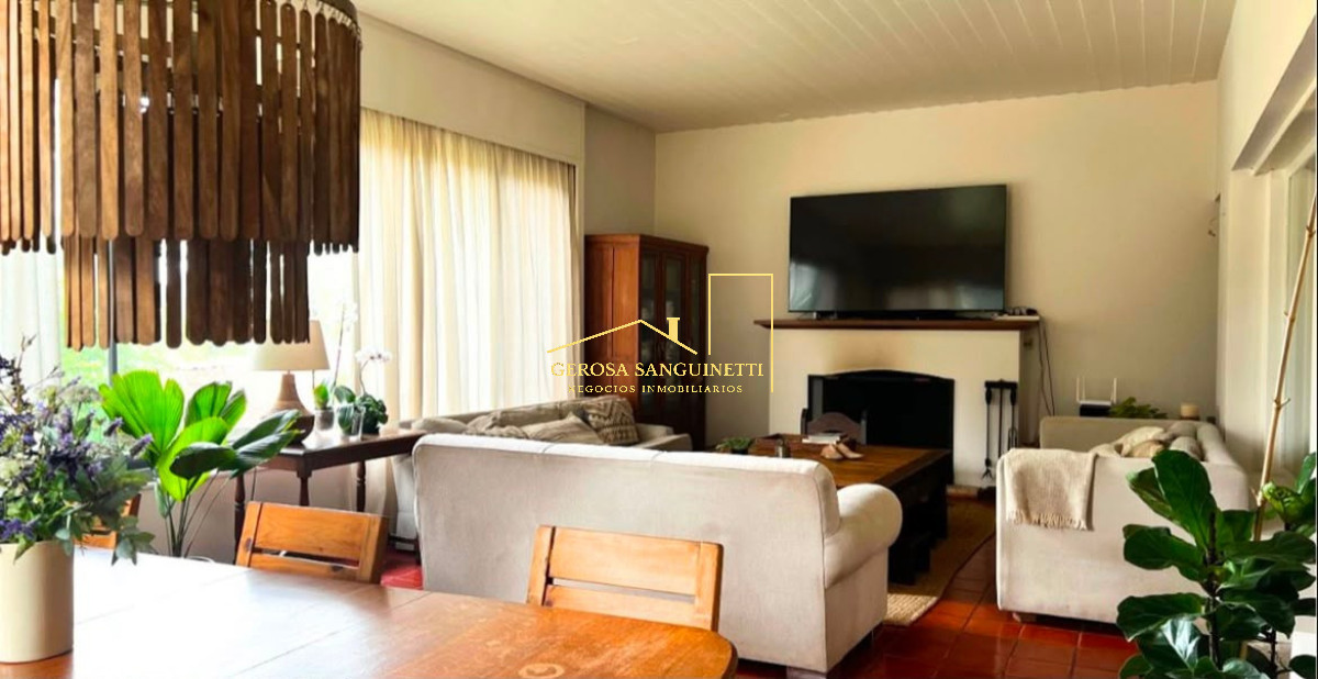 Casa ID.3603 - Gran casa estilo Toscana en Punta del Este a la venta - 