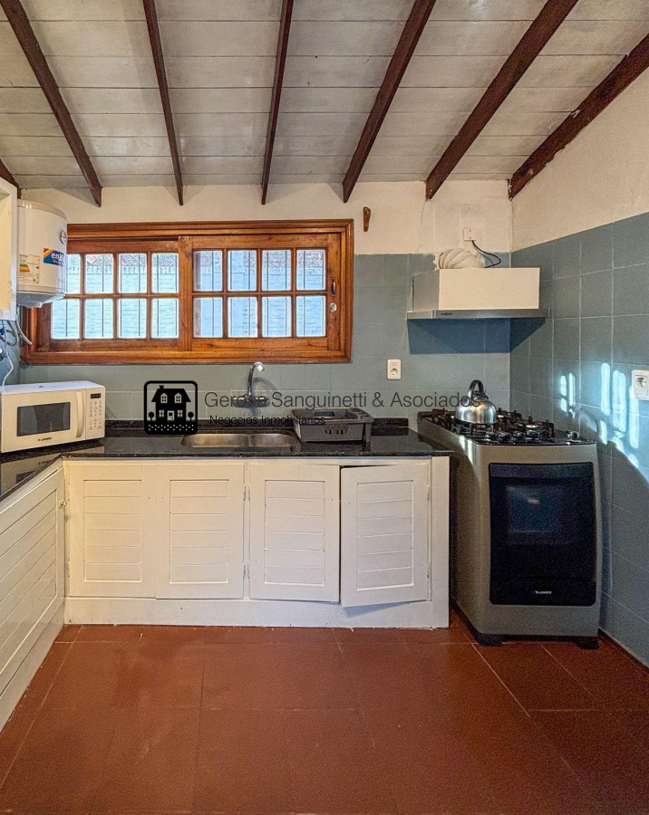 Casa ID.3257 - Casa en San Rafael de 4 dormitorios en alquiler