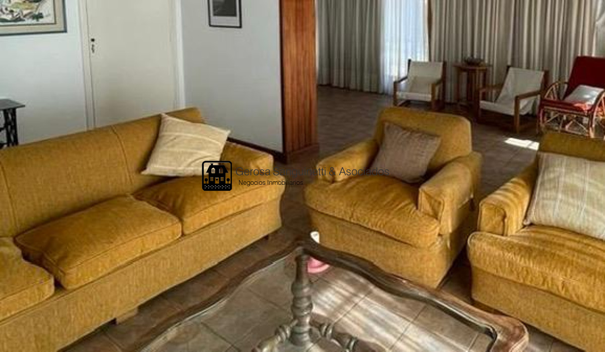 Casa ID.1901 - Muy linda casa, muy buena ubicación