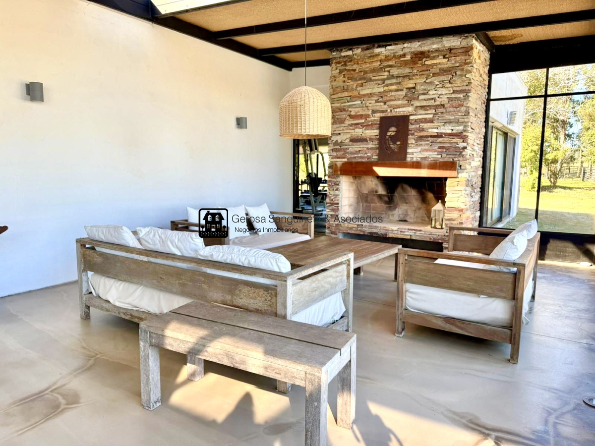 Casa ID.3123 - Espectacular casa en El Quijote