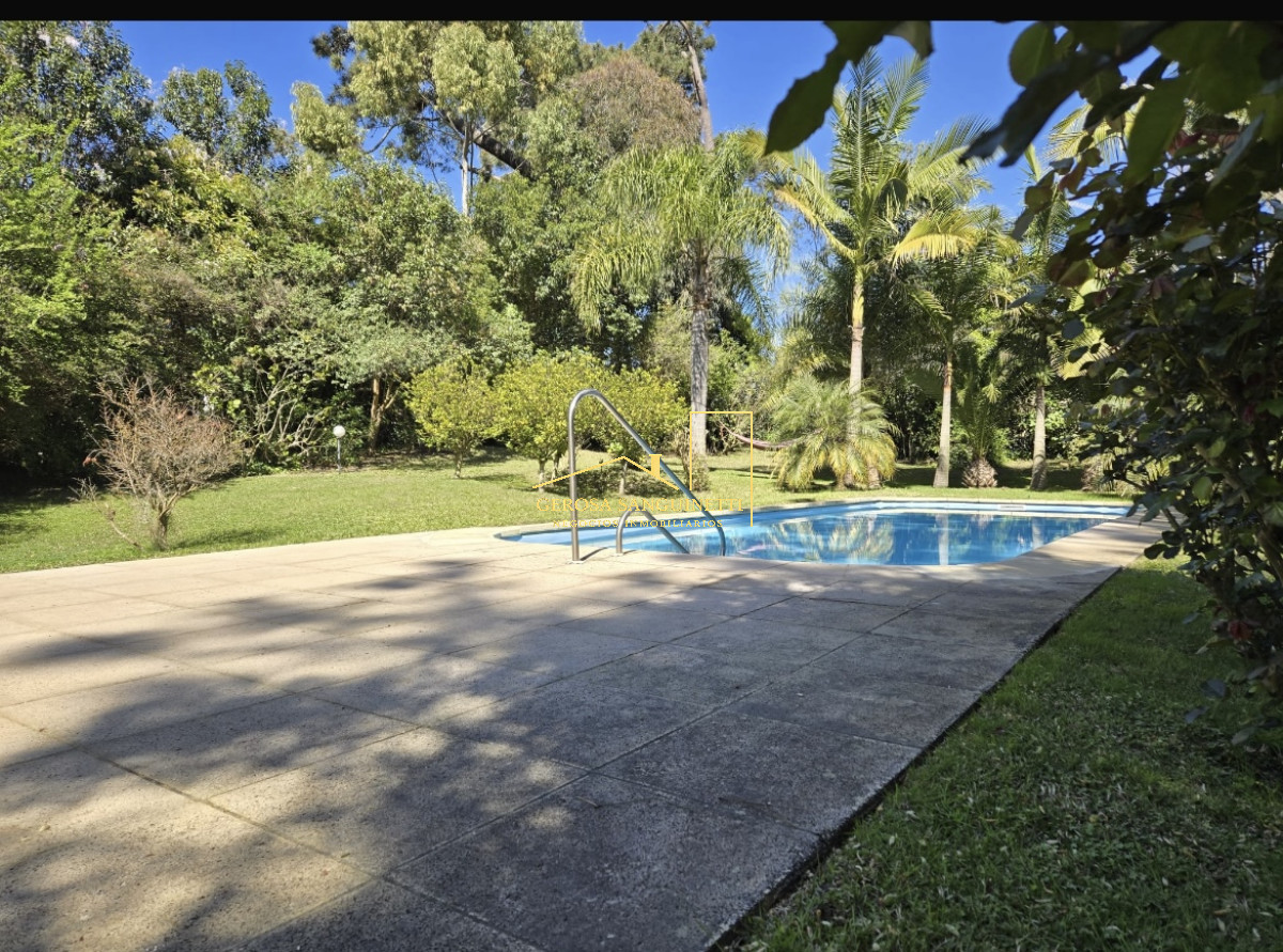 Casa ID.3187 - Casa de 4 dormitorios en Punta del Este en alquiler 