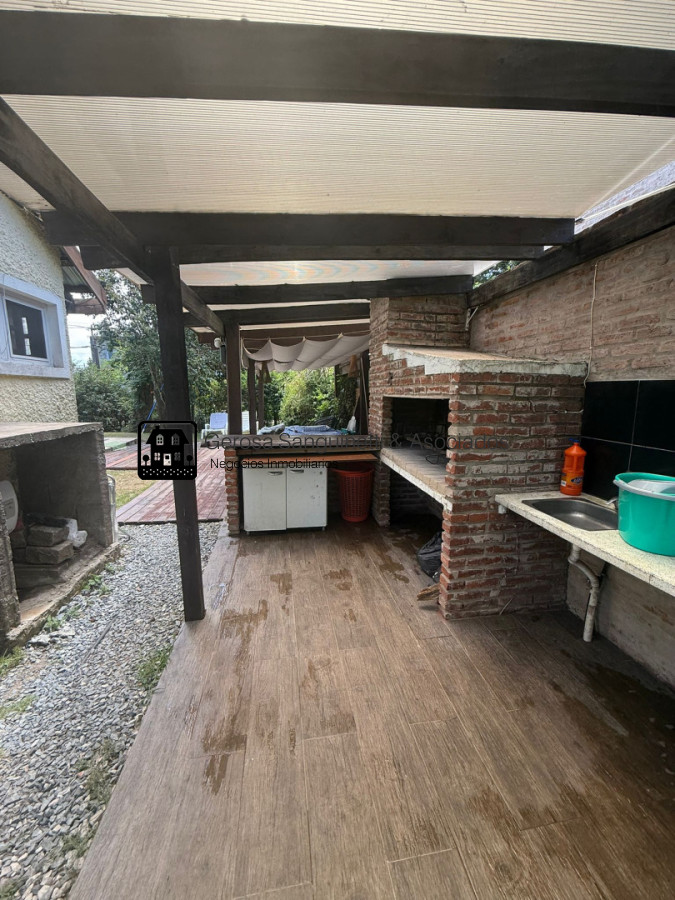 Casa ID.3398 - Casa de 2 dormitorios en alquiler en Jardines de Cordoba