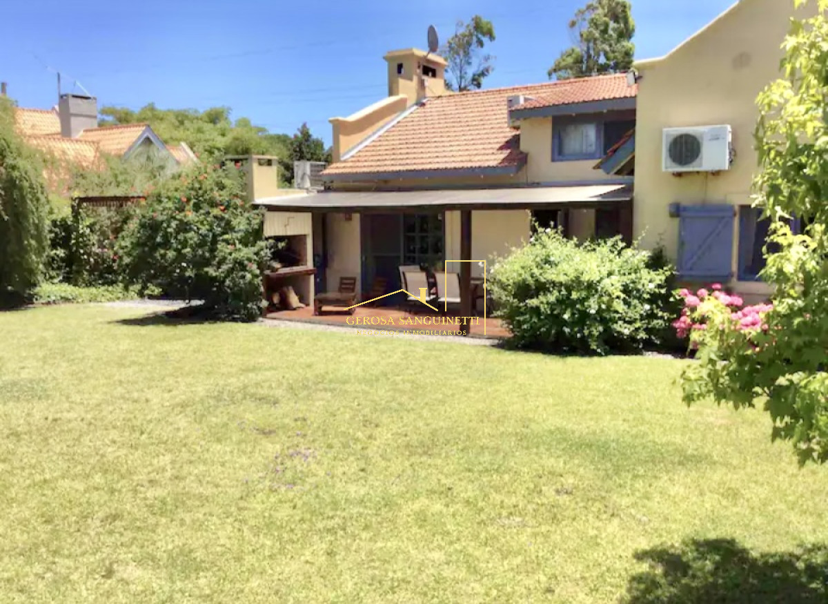 Casa ID.2634 - Muy linda y cómoda casa en La Barra 