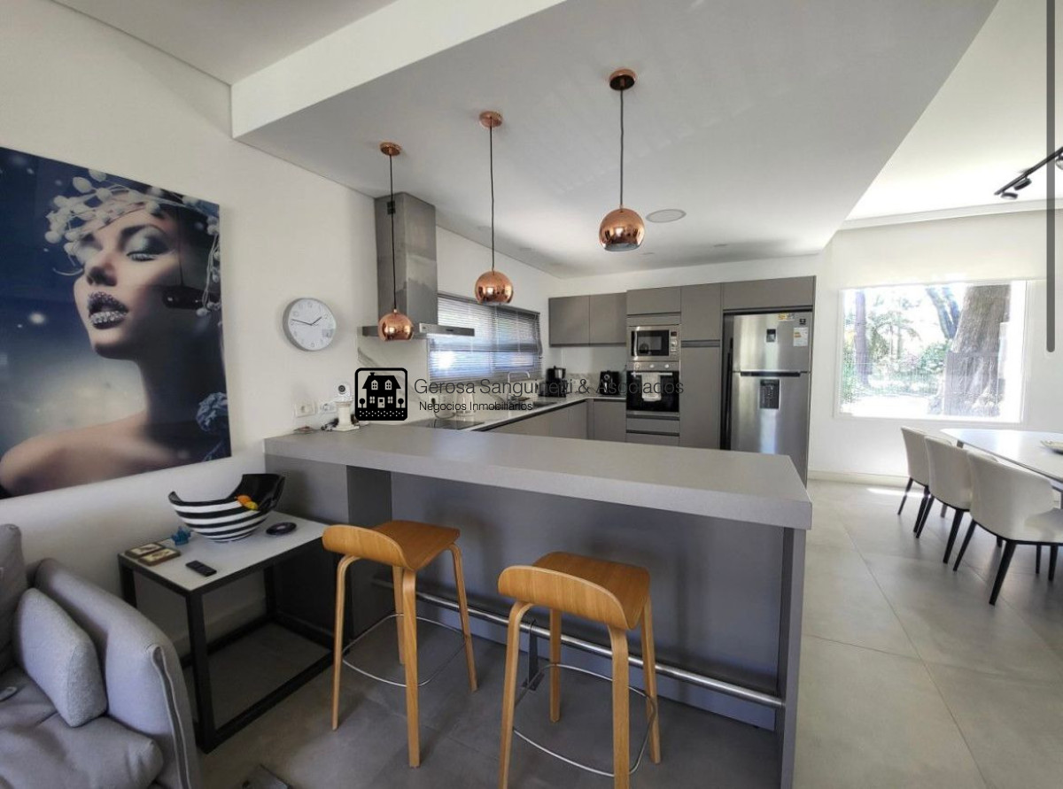 Casa ID.3511 - Hermosa casa de 3 dormitorios en venta en San Rafael 