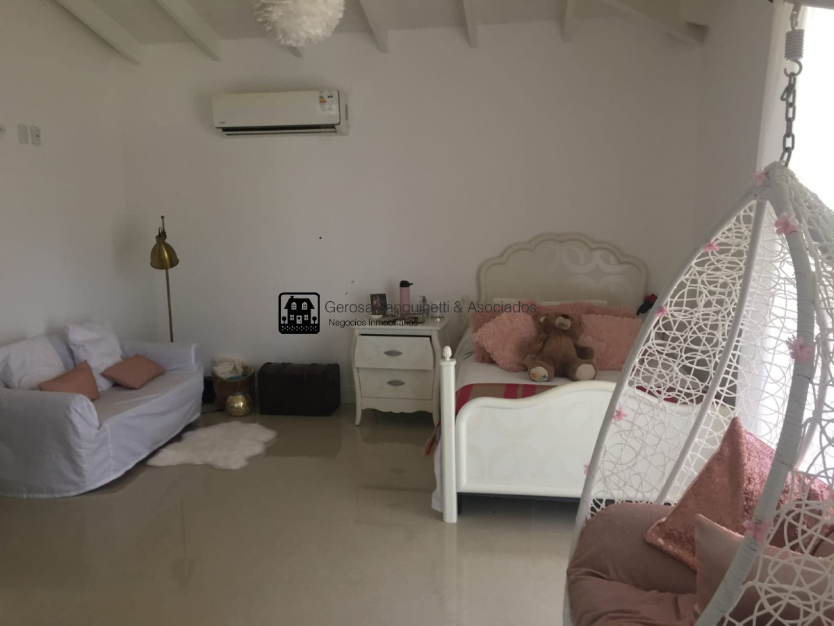Casa ID.3207 - Hermosa casa de 5 dormitorios en La Arbolada Village alquiler y venta