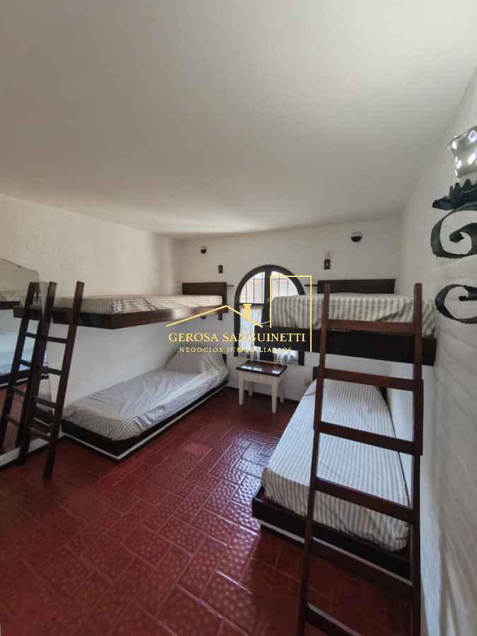 Casa ID.3368 - Casa de 5 dormitorios en Rincon del Indio en alquiler temporada