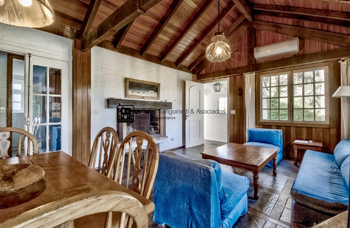Casa ID.1331 - Muy linda casa en Pinares con piscina para 11 personas