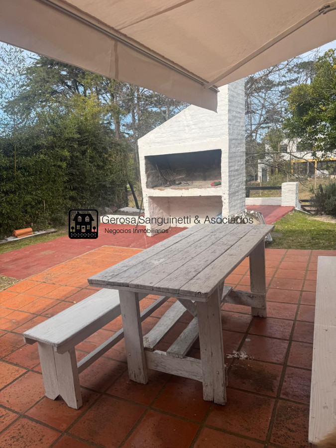 Casa ID.3257 - Casa en San Rafael de 4 dormitorios en alquiler