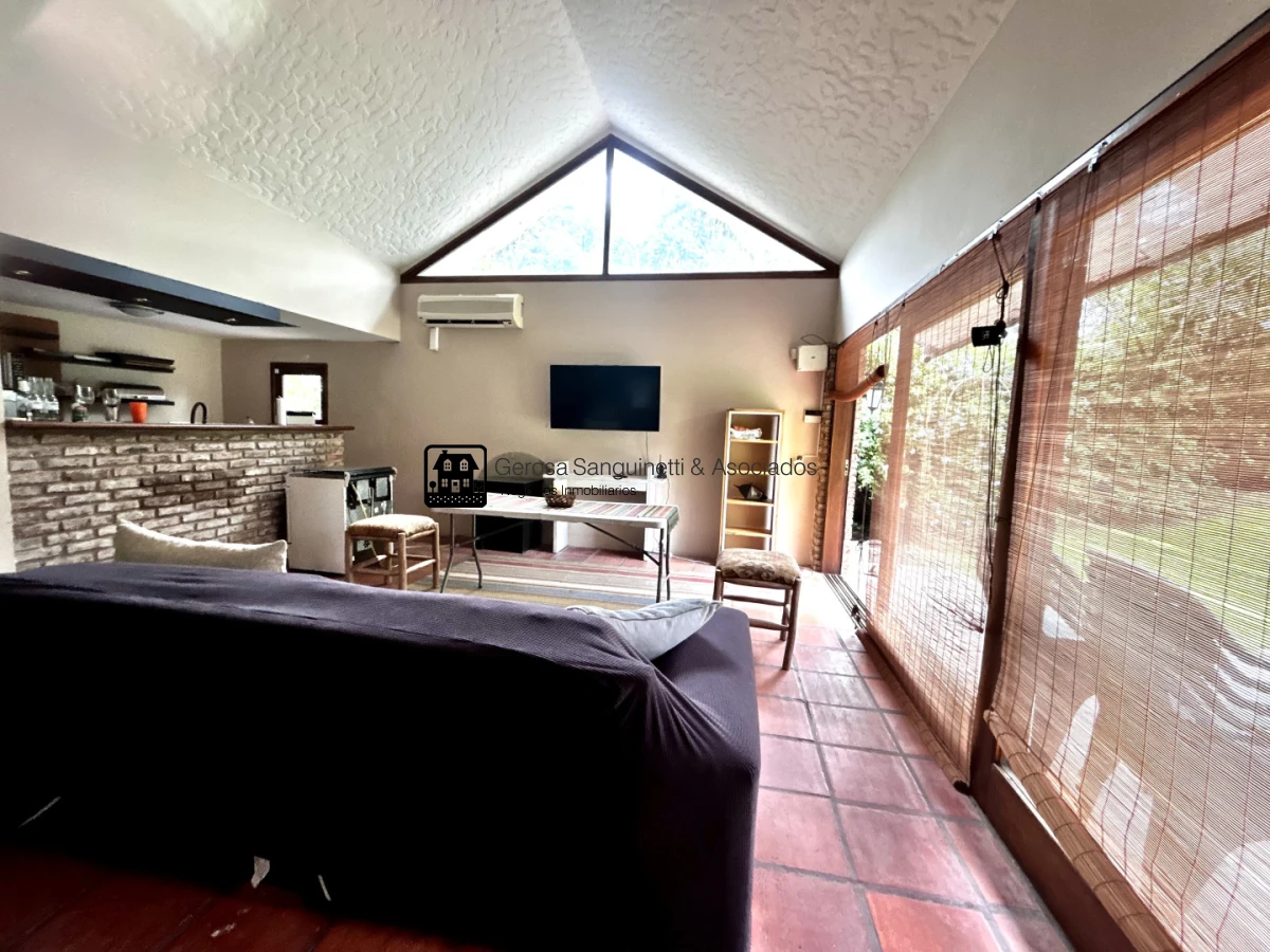 Casa ID.3198 - Casa de 6 dormitorios en San Rafael en alquiler