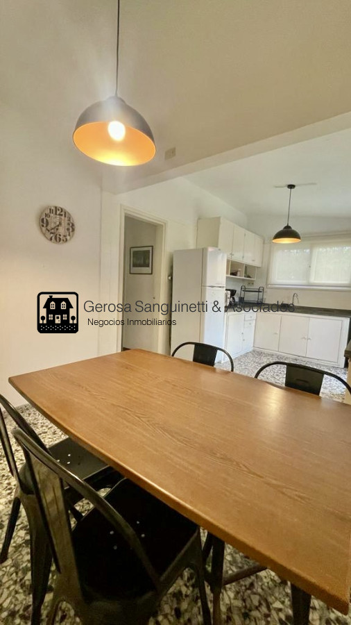 Casa ID.1901 - Muy linda casa, muy buena ubicación