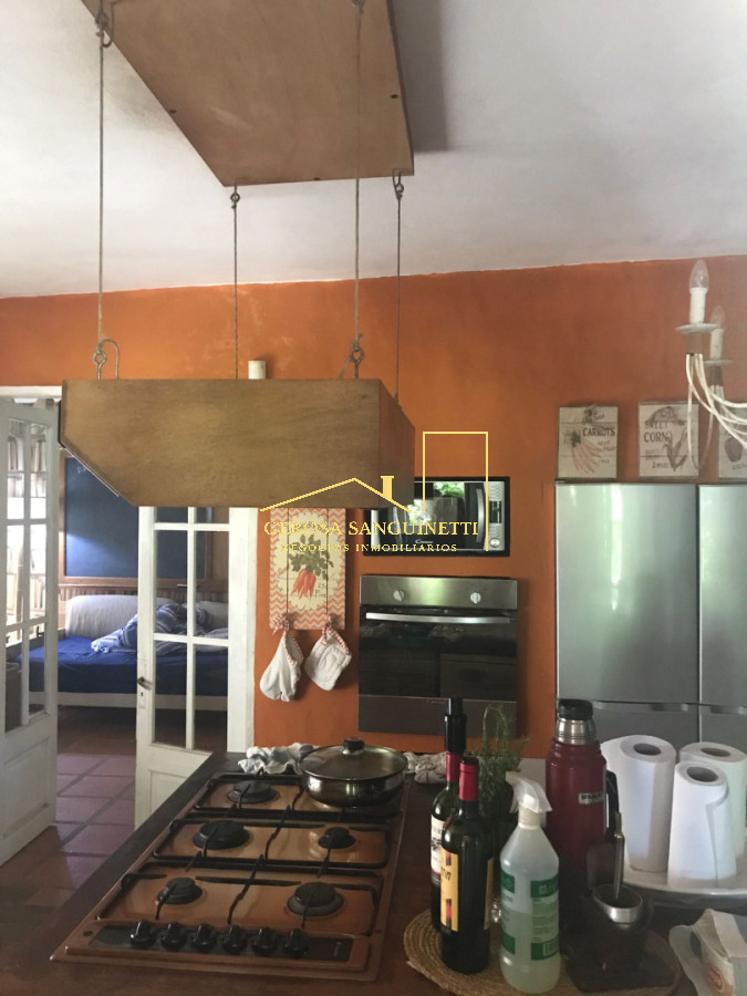 Casa ID.3399 - Casa en Pinares de 4 dormitorios en venta