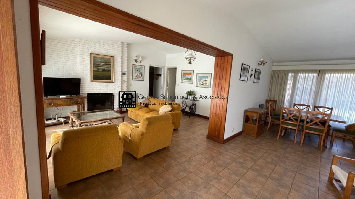 Casa ID.1901 - Muy linda casa, muy buena ubicación