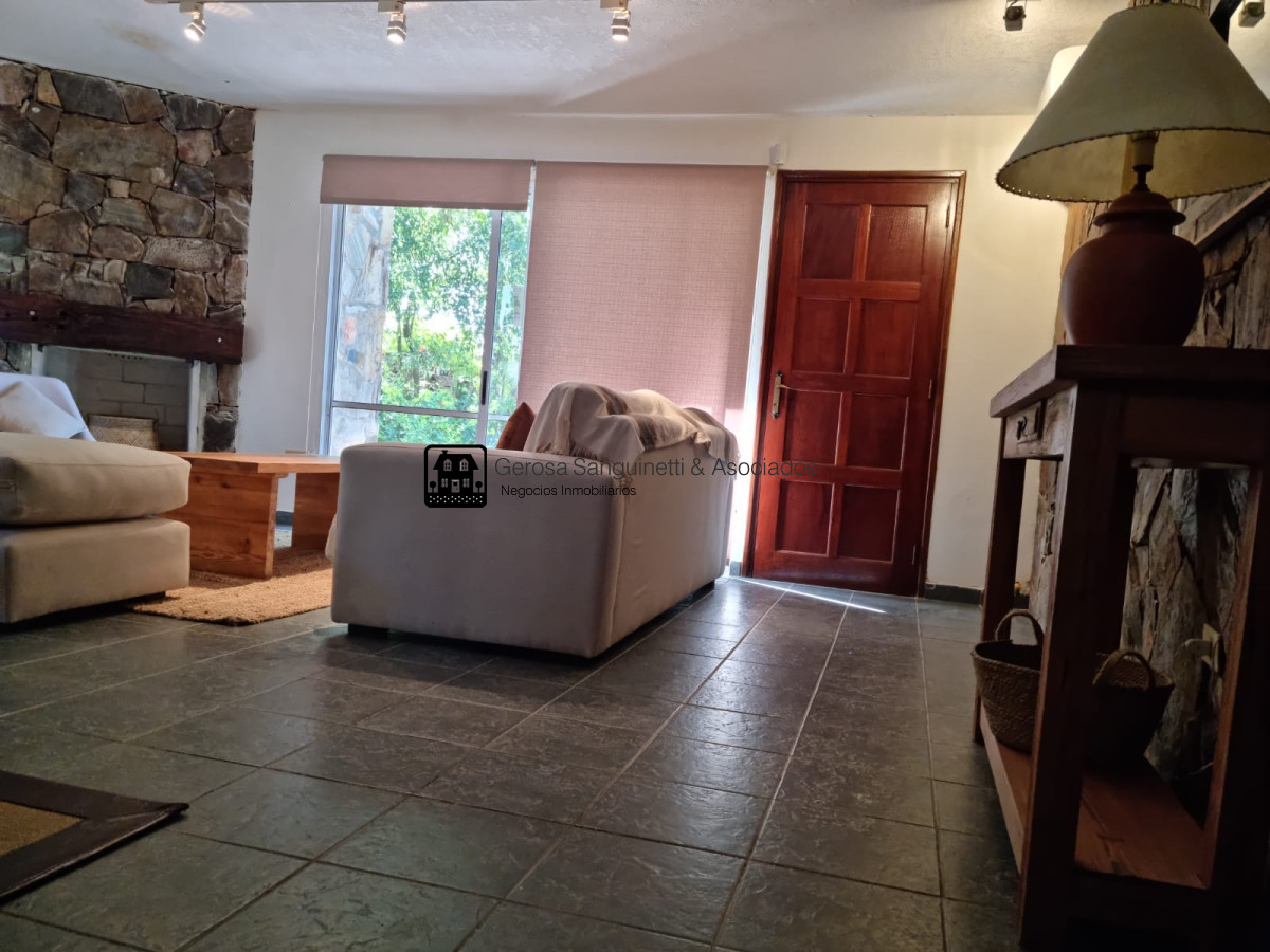 Casa ID.2082 - ¡Espectacular casa en Solanas!
