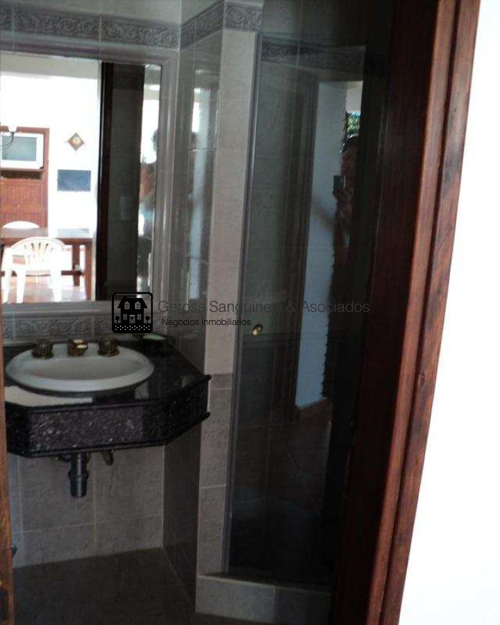 Casa ID.2325 - Muy linda casa en la Mansa ideal para vivir todo el año