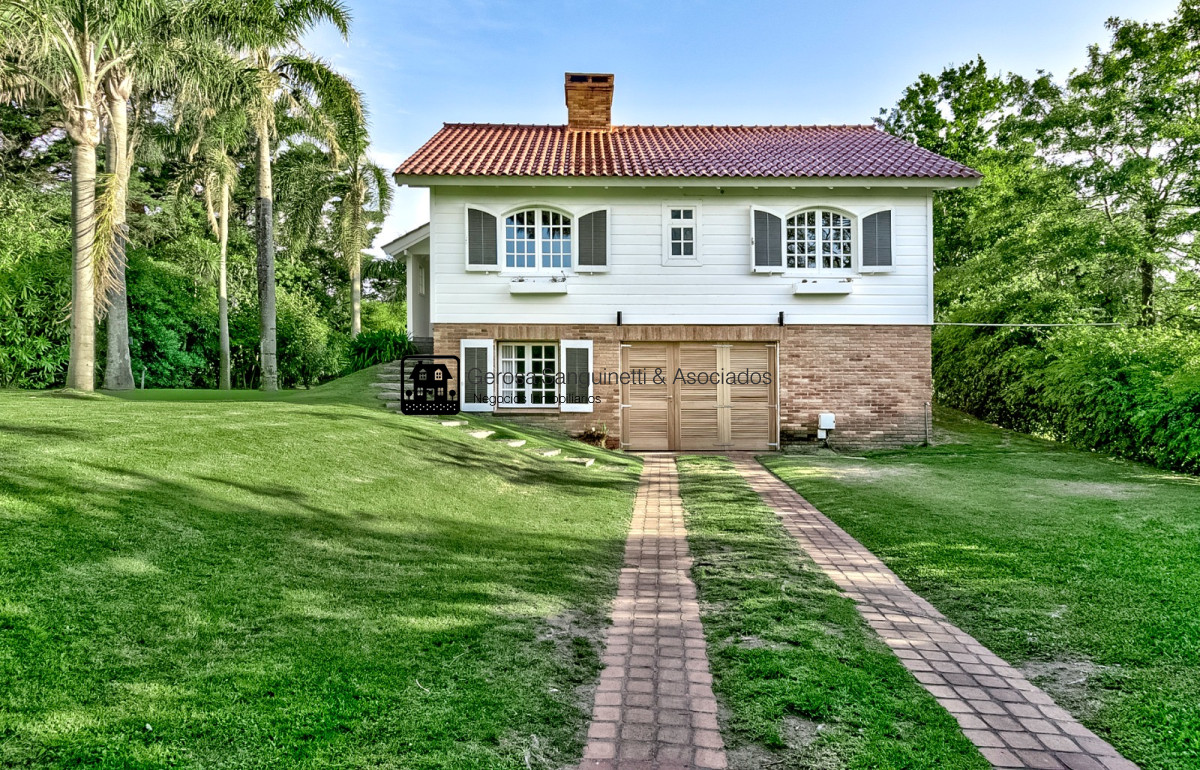 Casa ID.1332 - Muy linda casa en Pinares a metros del mar