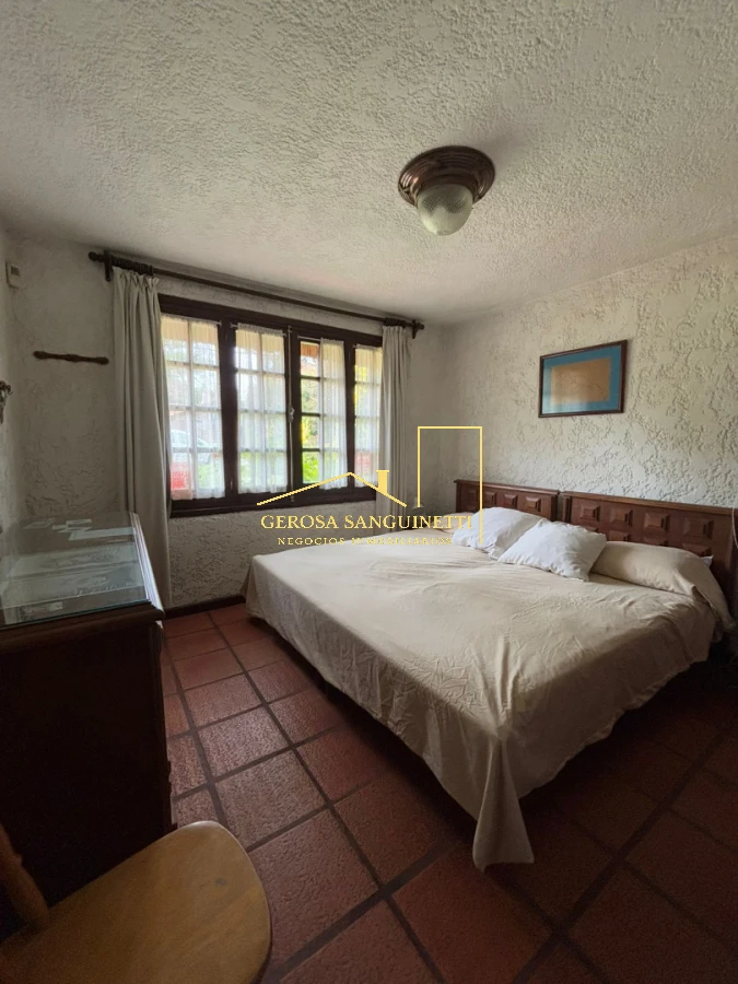 Casa ID.798 - Casa de 4 dormitorios en alquiler en Punta del Este 
