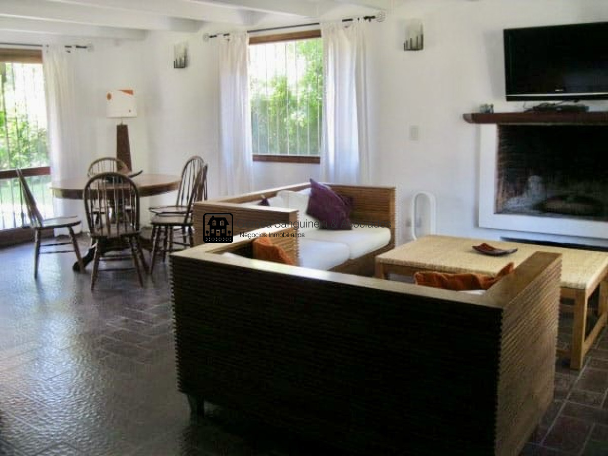 Casa ID.1020 - Casa en Pinares totalmente reciclada
