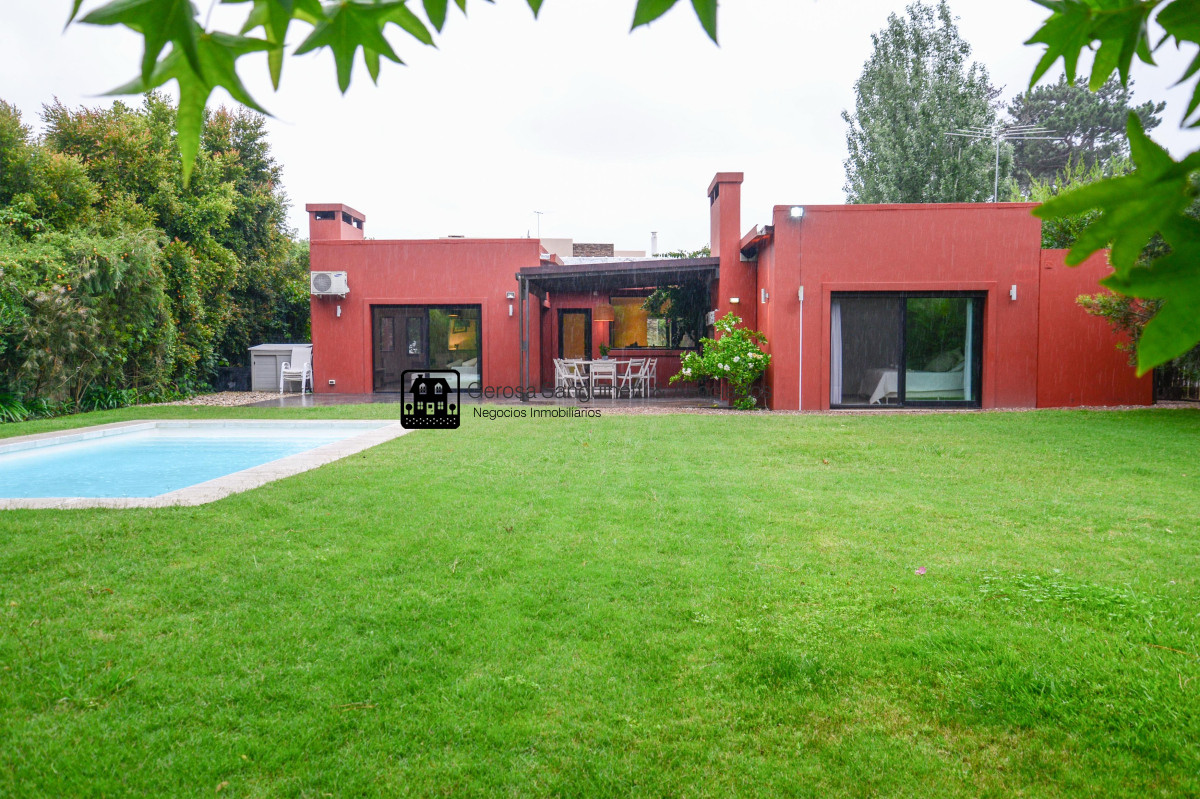 Casa ID.1557 - Casa en Barrio Privado La Arbolada